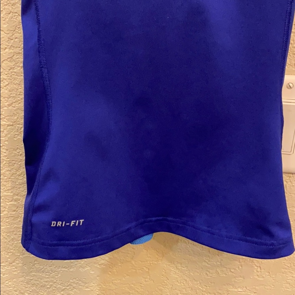 Nike Dri-Fit Fitted Athletic Tank Top - Picture 2 of 9